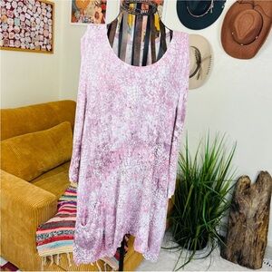 ⚠️LOGO by Lori Goldstein Light Pink Tunic Top